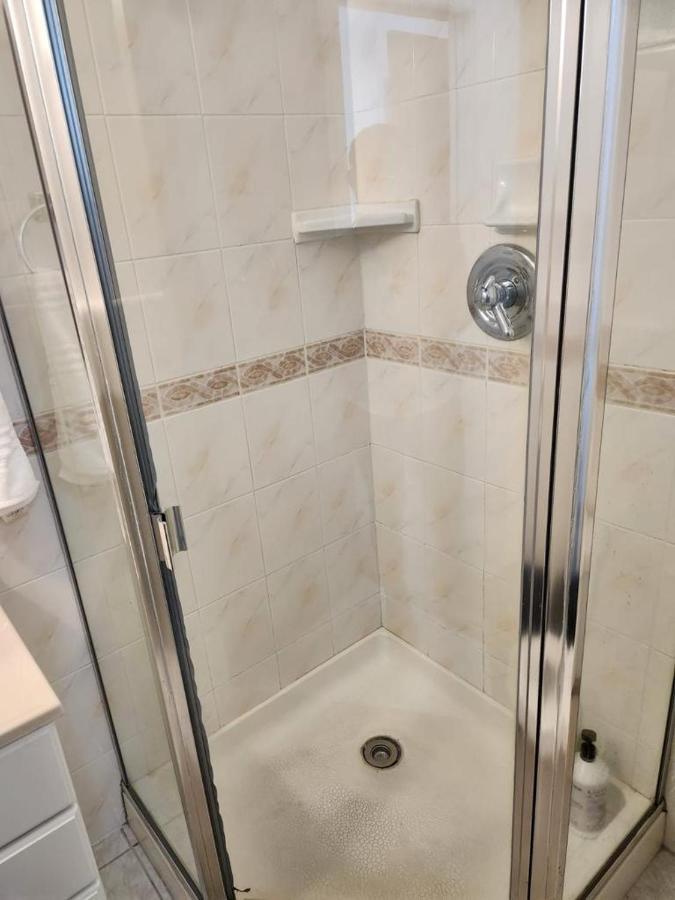 Affordable Private Rooms With Shared Bath Kitchen Near Sfo دالي سيتي، سان ماتيو، كاليفورنيا المظهر الخارجي الصورة