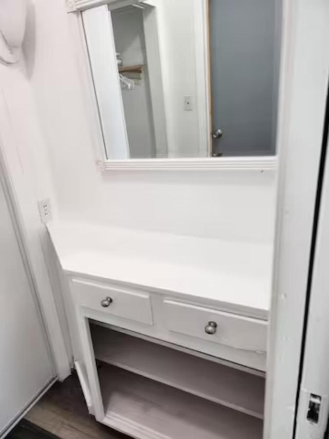 Affordable Private Rooms With Shared Bath Kitchen Near Sfo دالي سيتي، سان ماتيو، كاليفورنيا المظهر الخارجي الصورة
